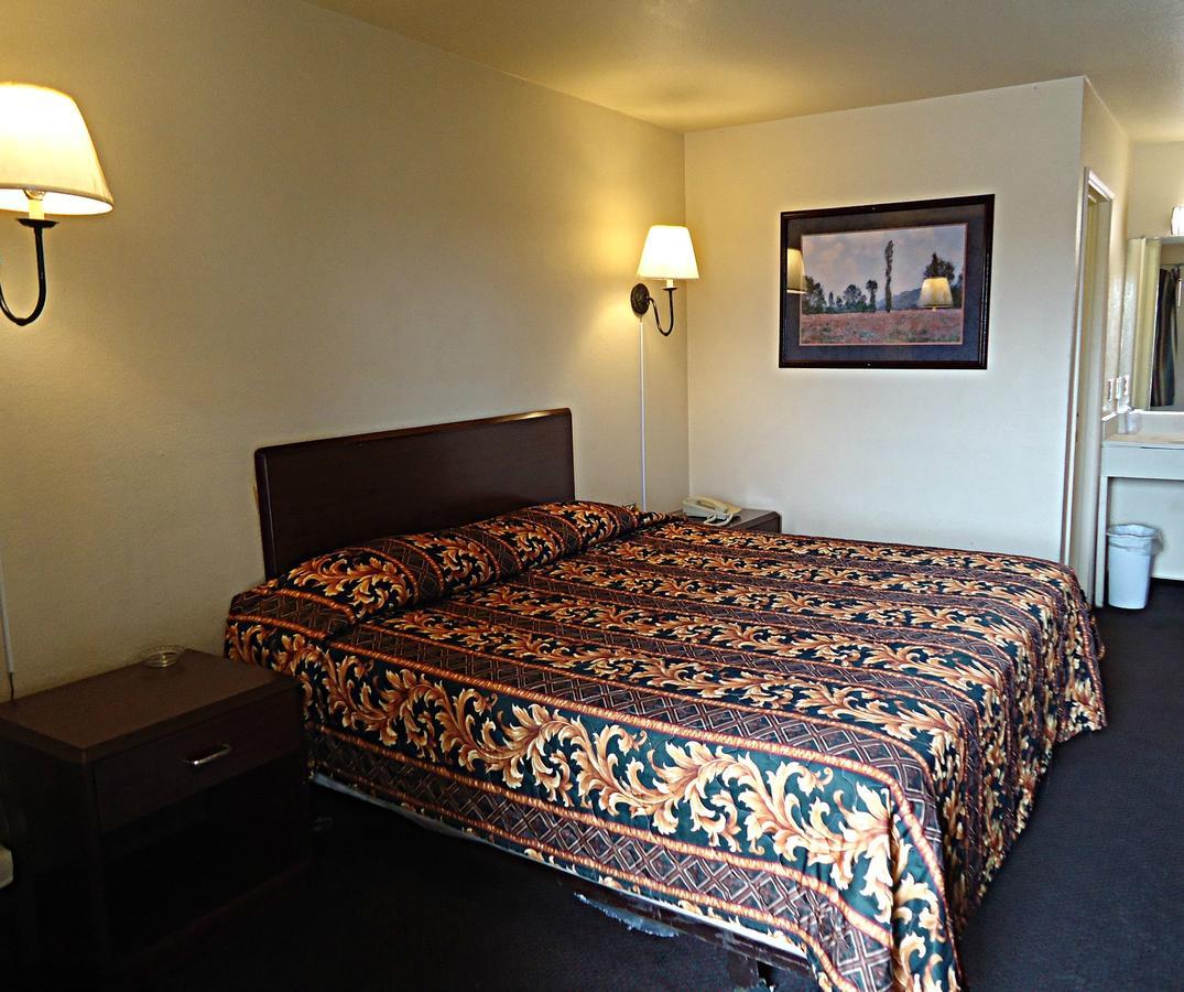Economy Inn Victorville Δωμάτιο φωτογραφία